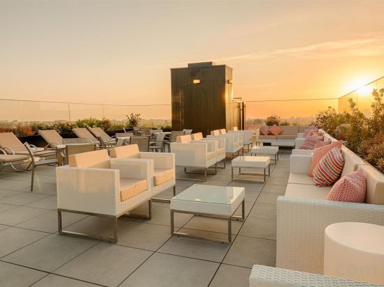 Фото Premium Porto Downtown