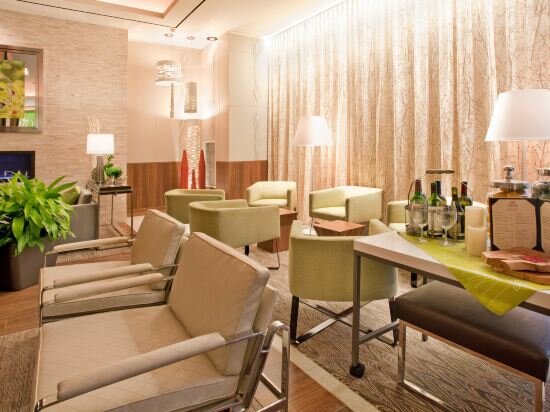 Фото Hilton Garden Inn New York/Central Park South-Midtown West