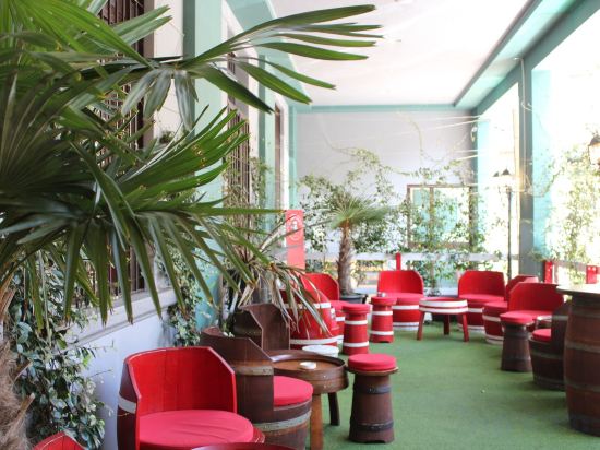 Фото Хостел New Generation Hostel Milan Center Navigli