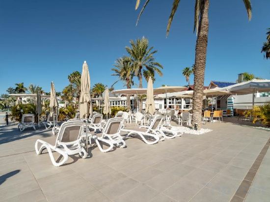 Фото Hotel Livvo Dunagolf Suites