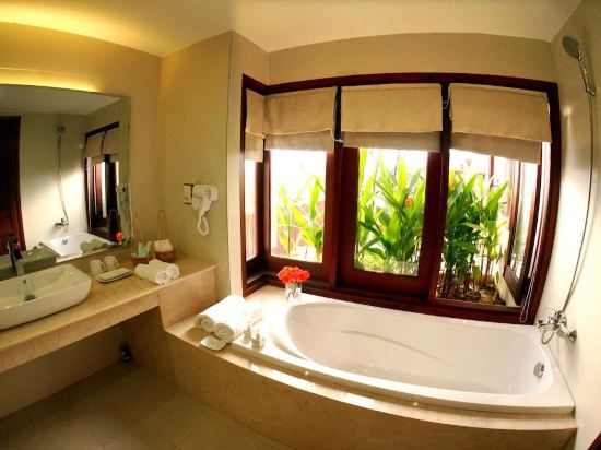 Фото Vinh Hung Riverside Resort & SPA