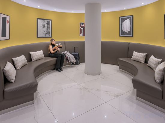 Фото Hotel Serhs Rivoli Rambla