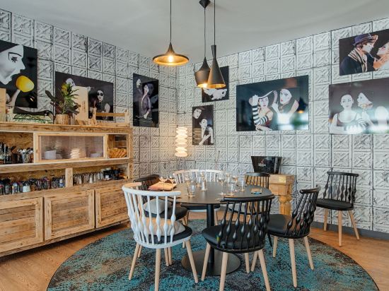 Фото Novotel Avignon Centre