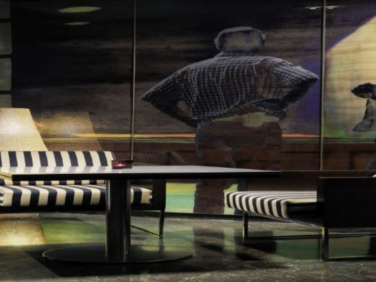 Фото Отель H10 Universitat