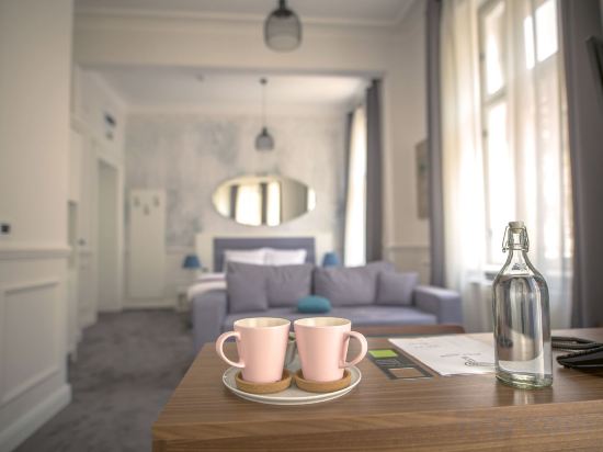 Фото Public House Hotel