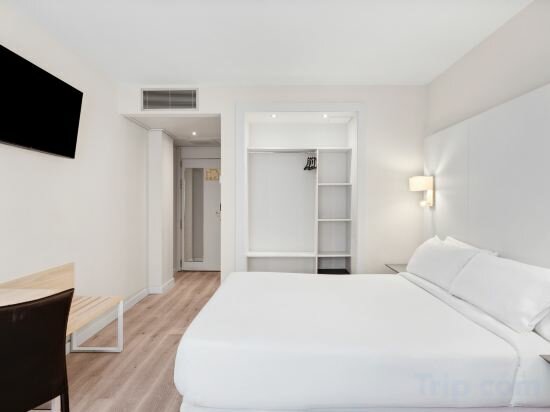 Фото Hotel Ciudad de Lleida