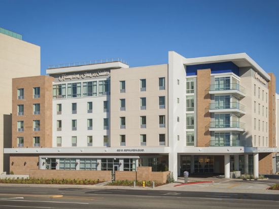 Фото Hampton Inn & Suites Lax El Segundo