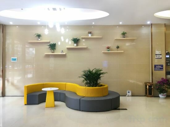 Фото Helong Hotel