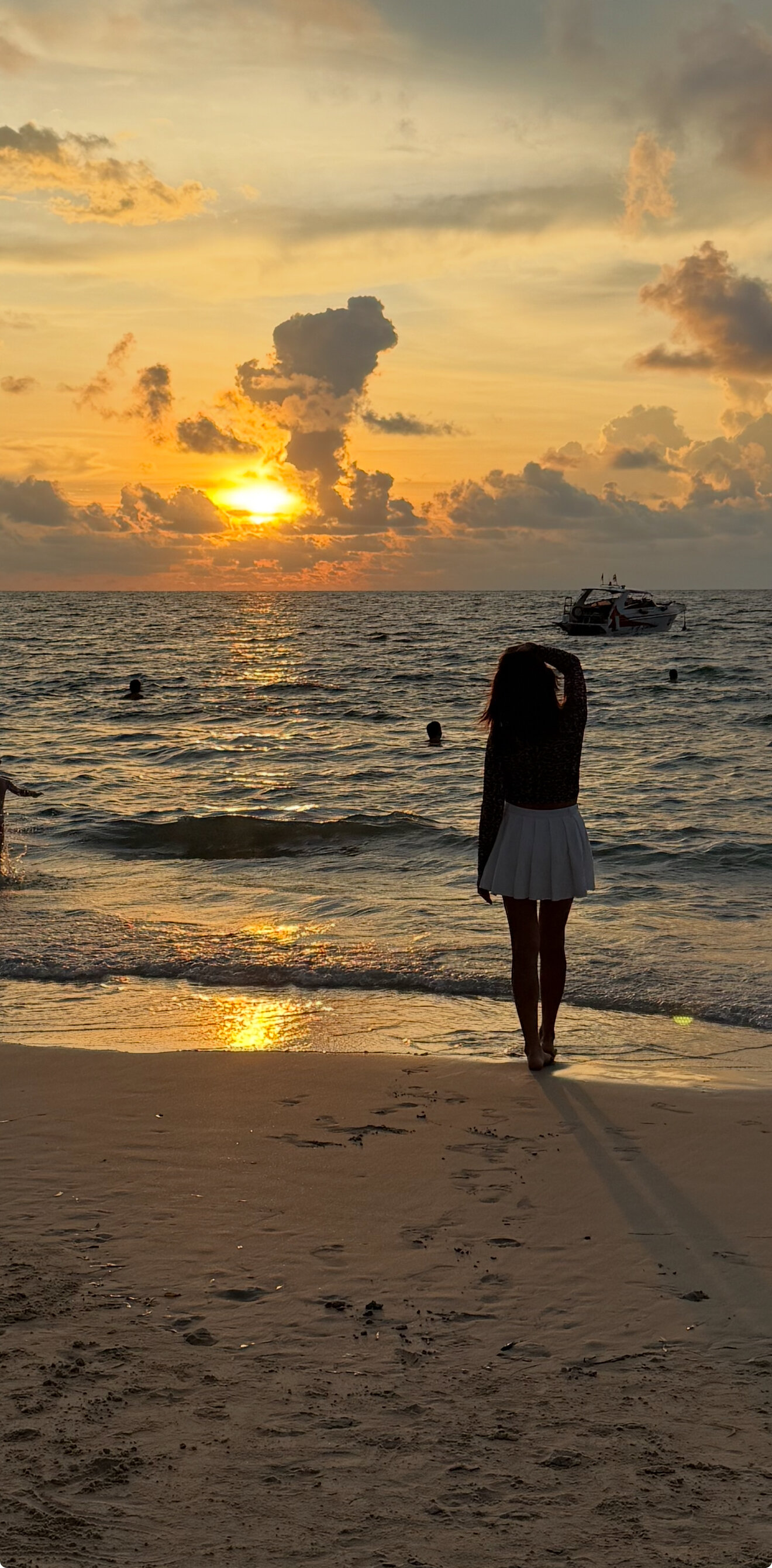 Фото Bella Nara Phuket Naiyang Beach
