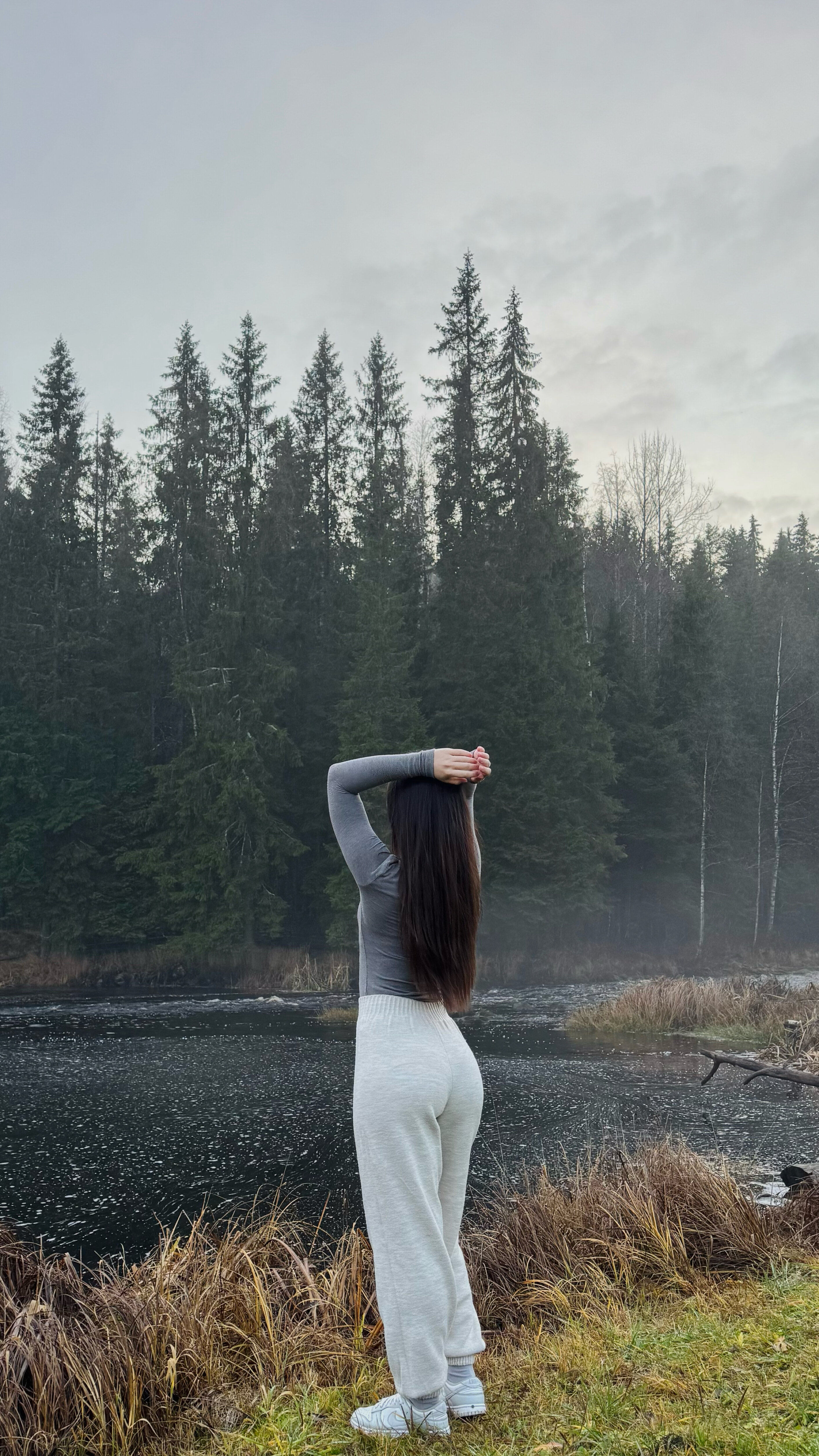 Фото Дом и река