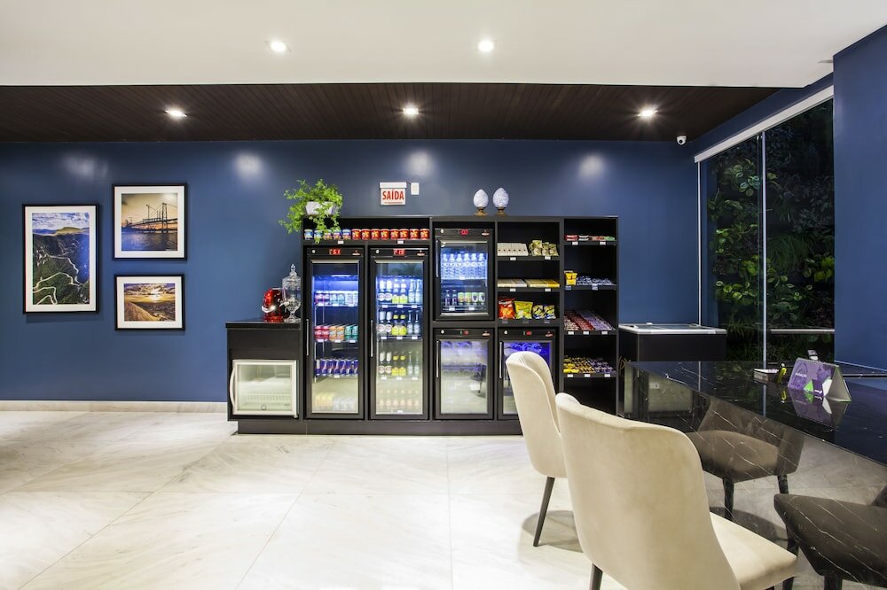 Фото Santa Inn Hotel