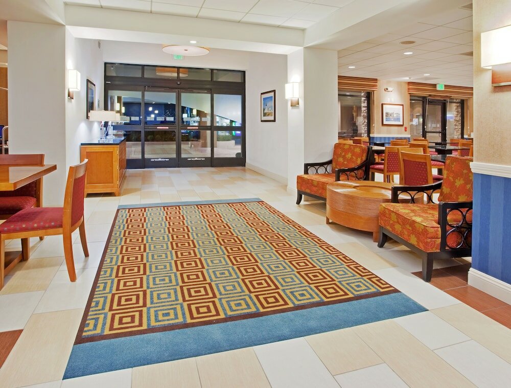 Фото Holiday Inn Express Hotel & Suites Santa Cruz, an Ihg Hotel