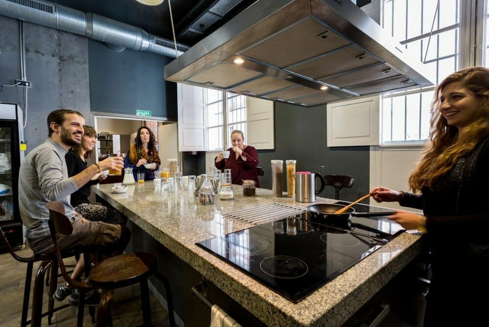 Фото Black Swan Hostel Sevilla