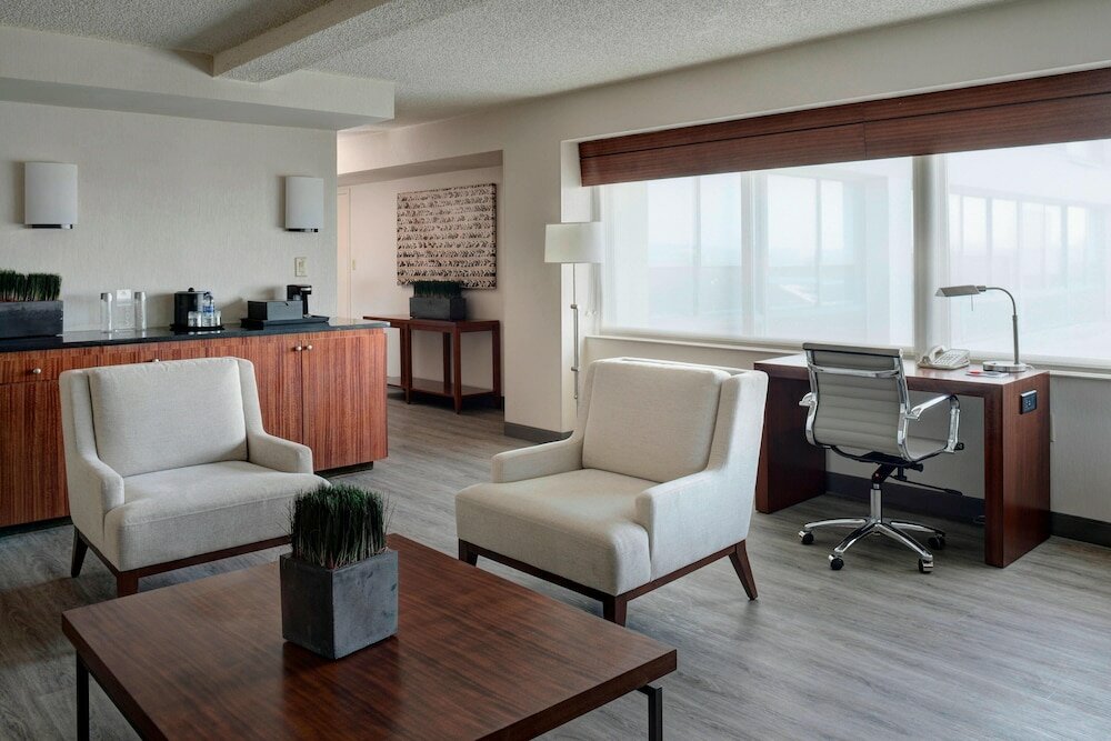 Фото Detroit Marriott Southfield