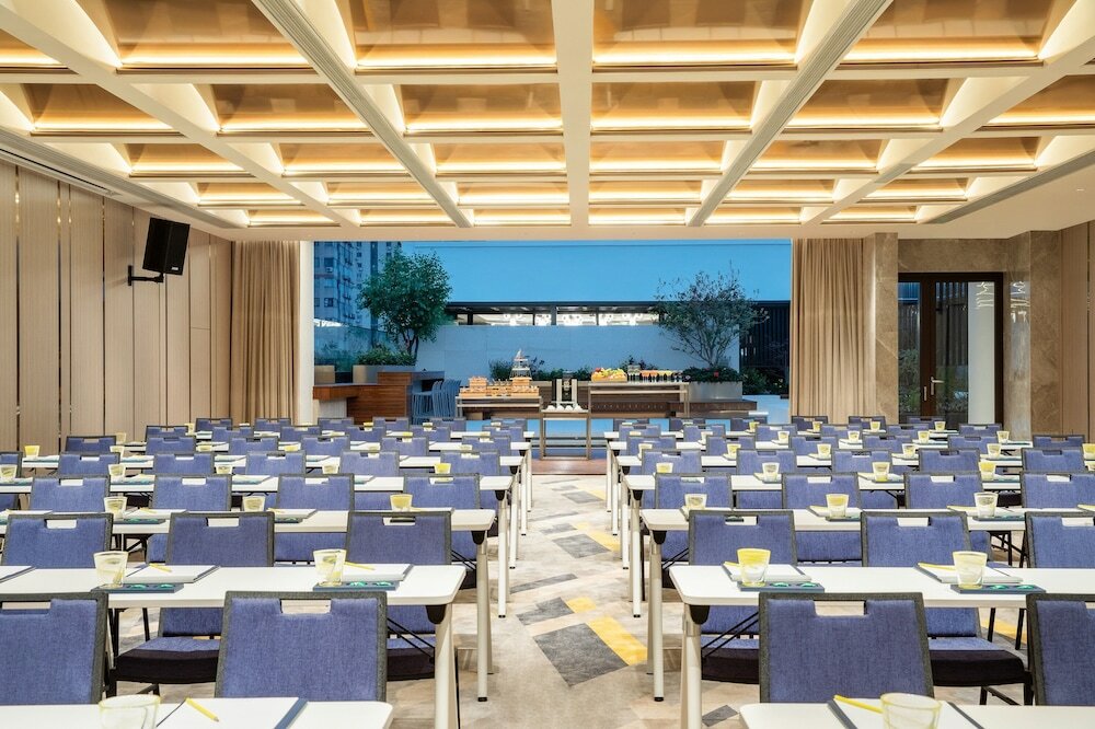 Фото Voco Nanjing Oriental Pearl, An Ihg Hotel