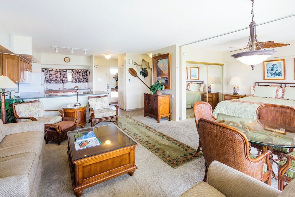 Фото Castle Waikiki Shore