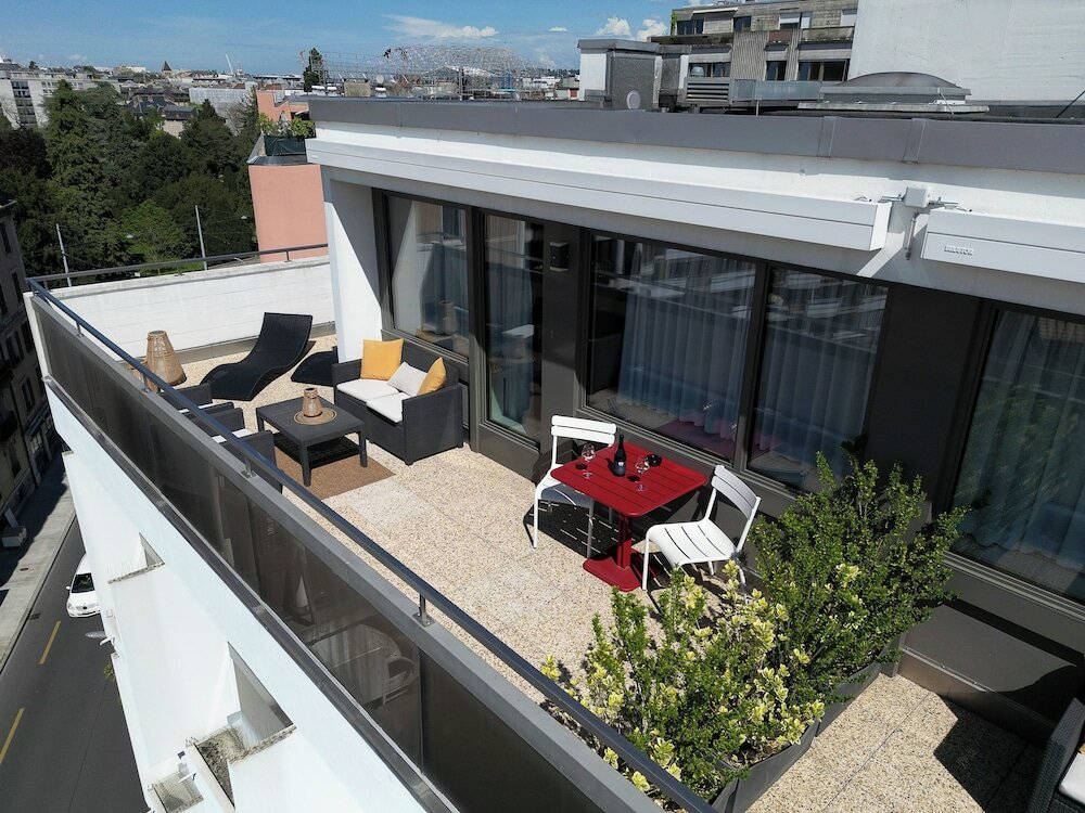 Фото Home Swiss Hotel