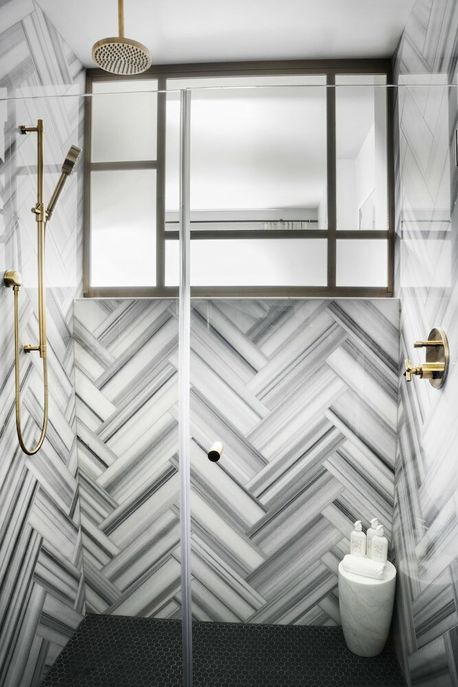 Фото Halcyon - a hotel in Cherry Creek