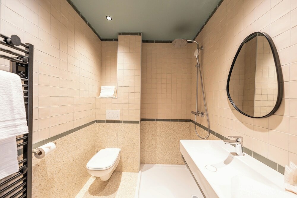 Фото CASA MOHO Juan Les Pins