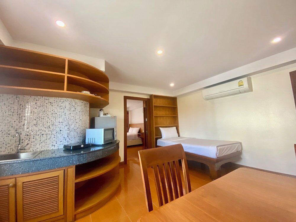 Фото Patong Palace Hotel