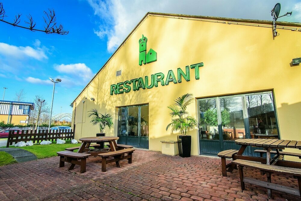 Hotel Campanile Runcorn, England, photo