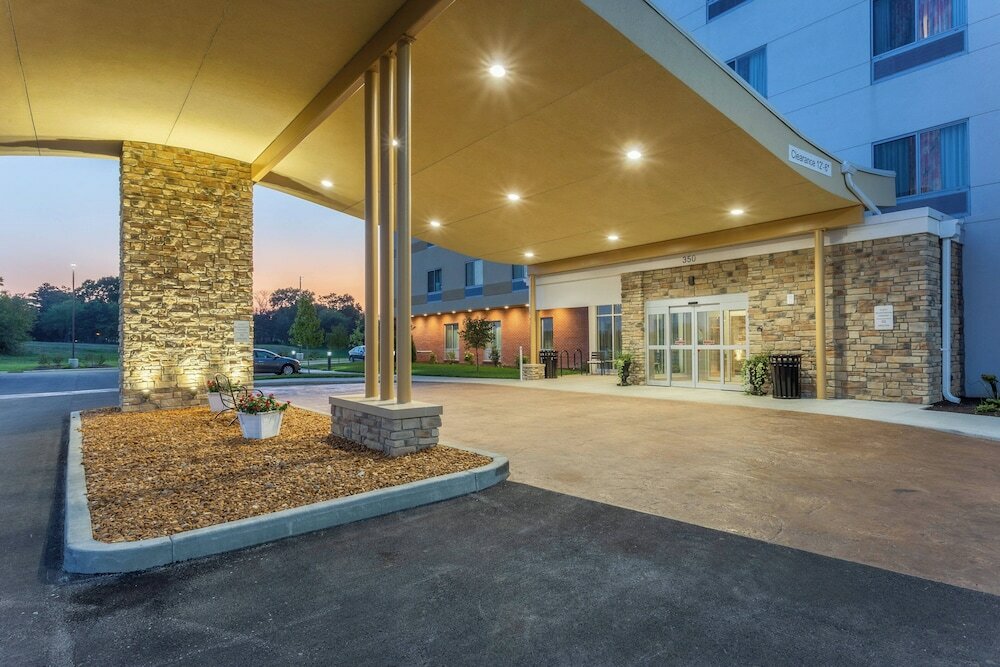 Фото Fairfield Inn & Suites by Marriott Franklin