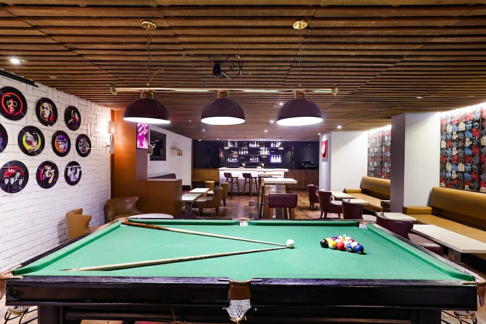 Фото Lemon Tree Premier, Ulsoor Lake, Bengaluru