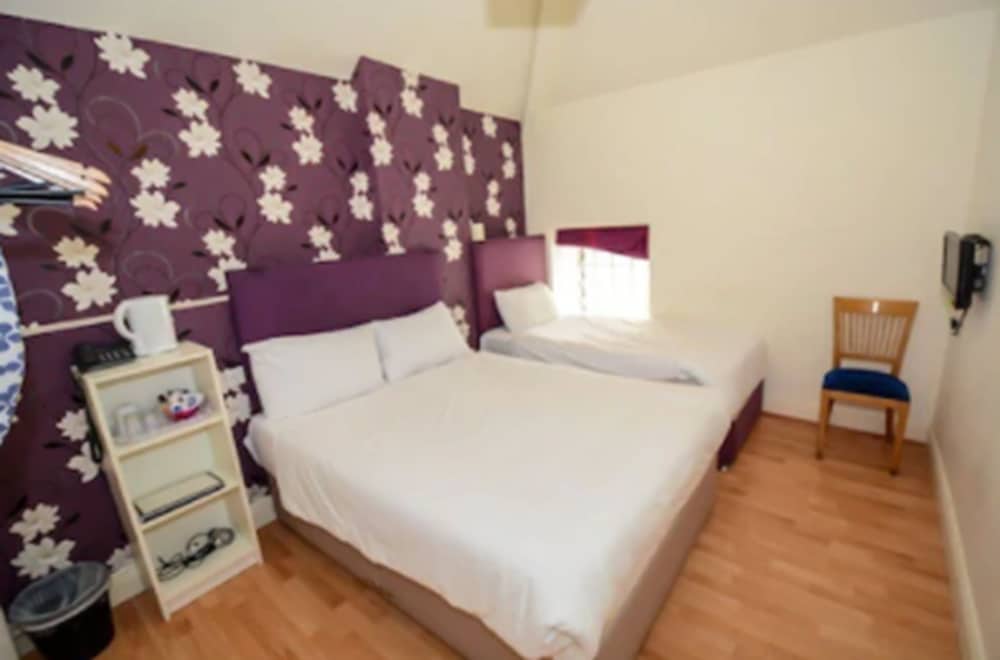 Фото My Place Hotel