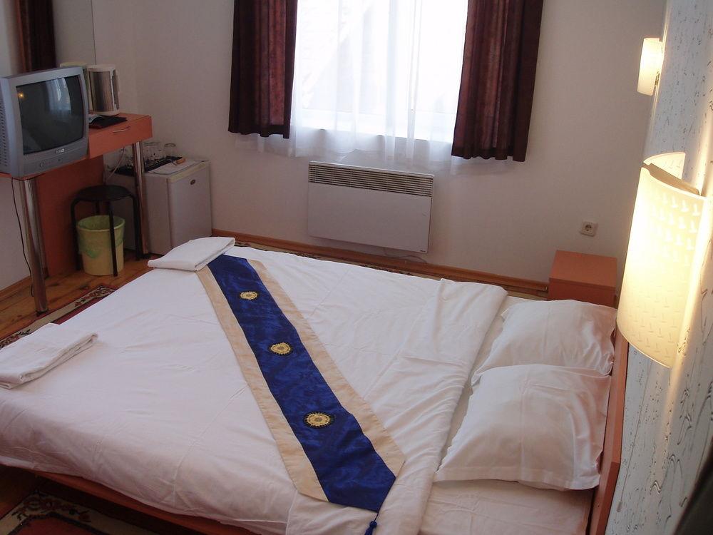 Фото Scotty's Boutique Hotel Sofia