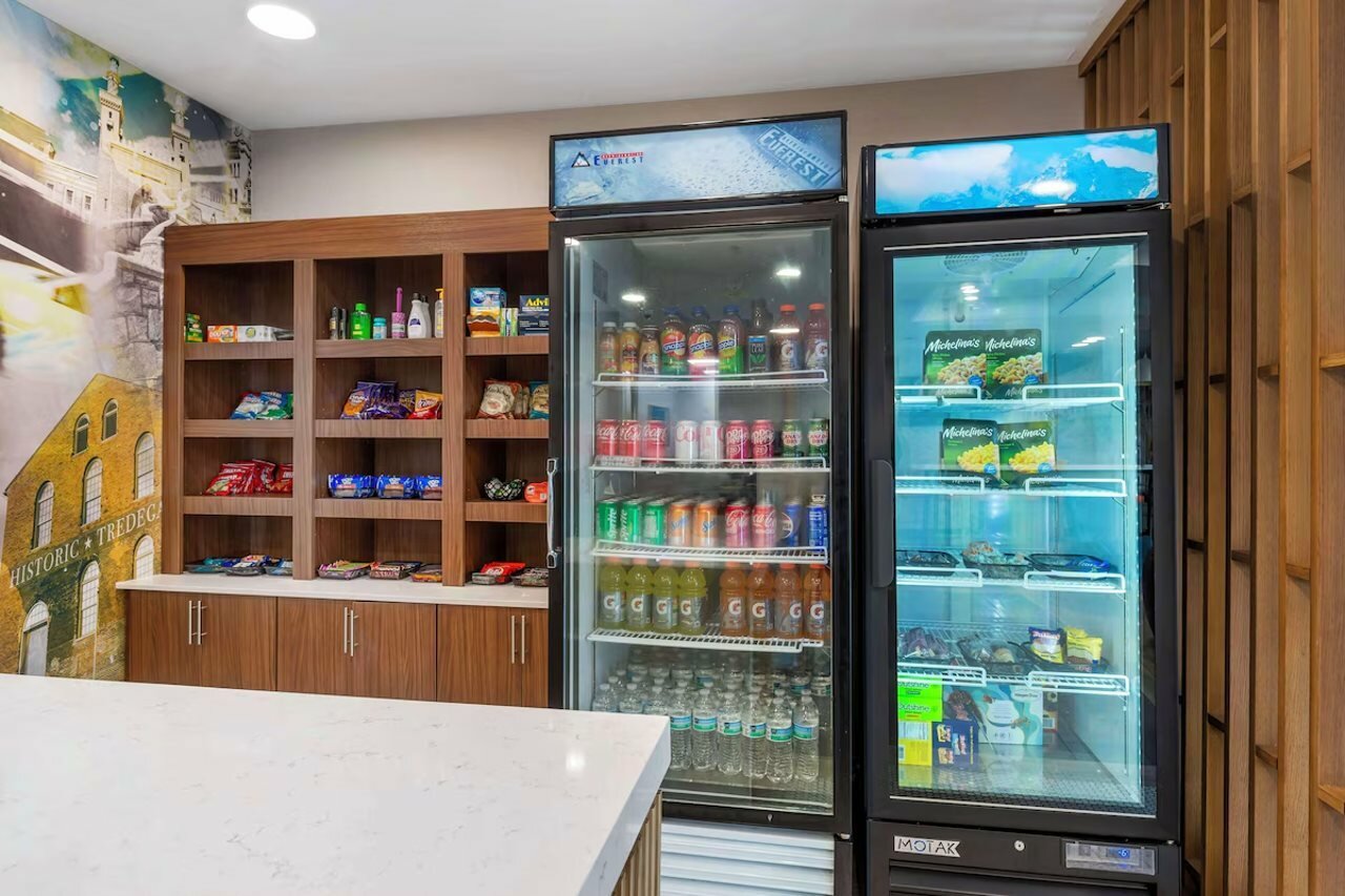 Фото Best Western Premier Richmond City Gateway