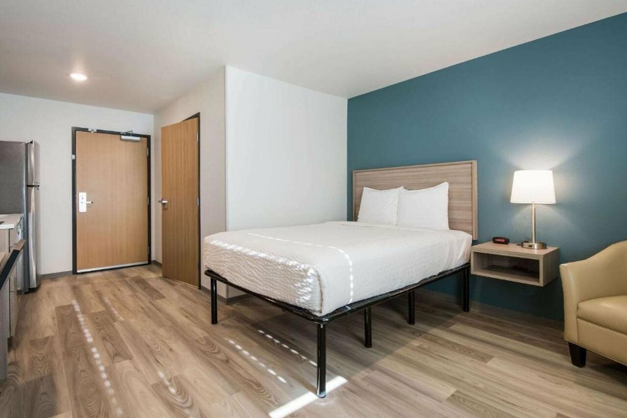 Фото WoodSpring Suites Portland Vancouver