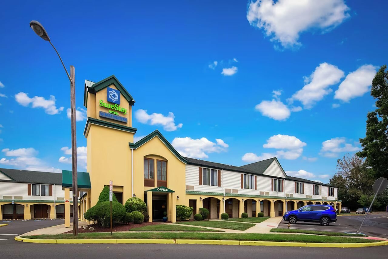Фото SureStay Hotel by Best Western East Brunswick