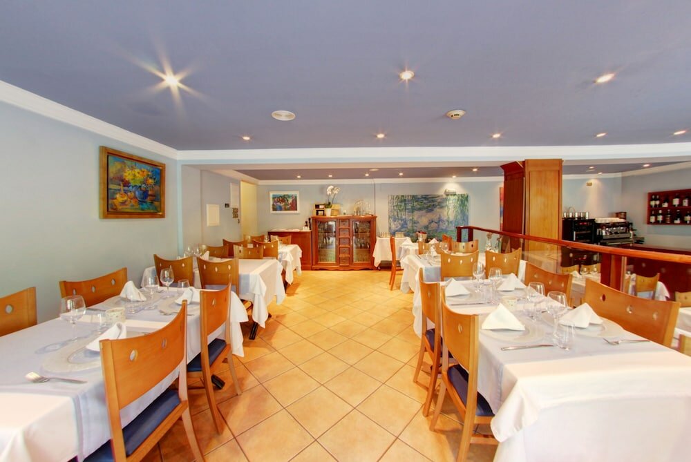 Фото Hotel Montane