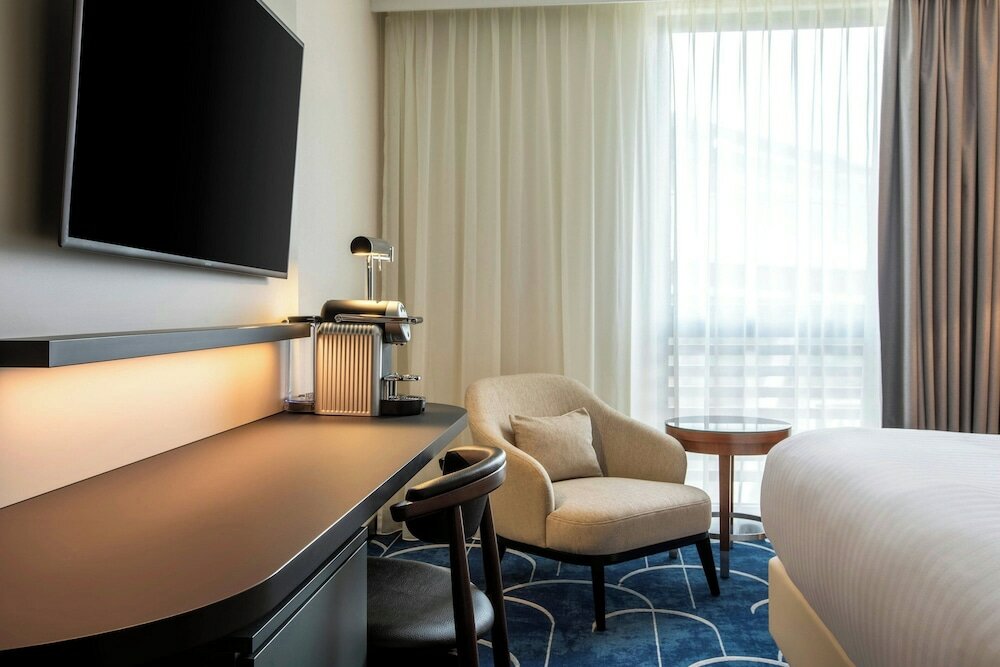 Фото Courtyard by Marriott Paris Arcueil