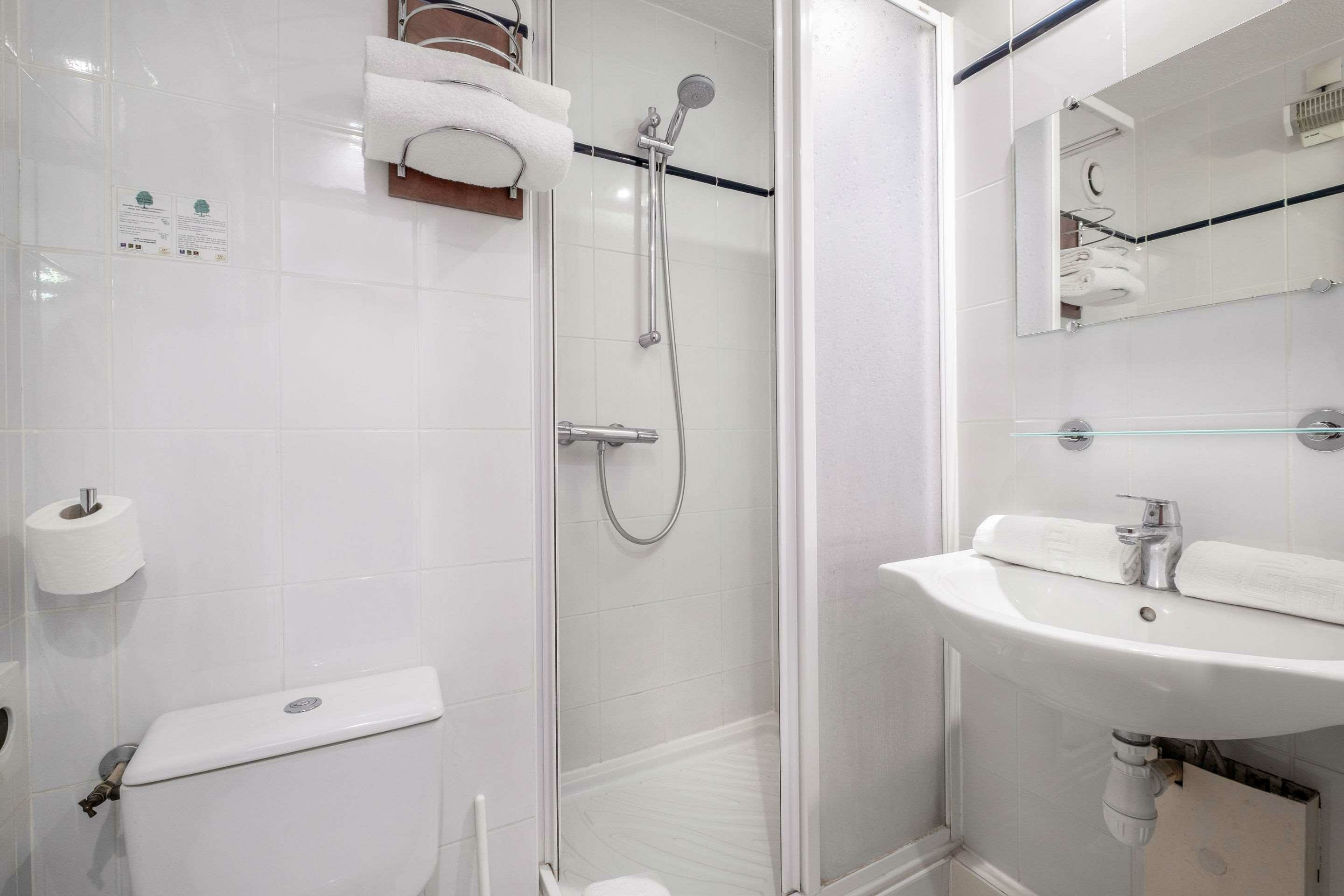 Фото Sky Hotel Goussainville