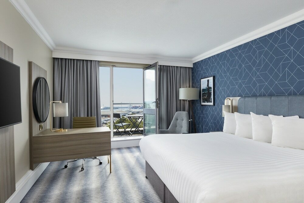 Фото Leonardo Royal Southampton Grand Harbour