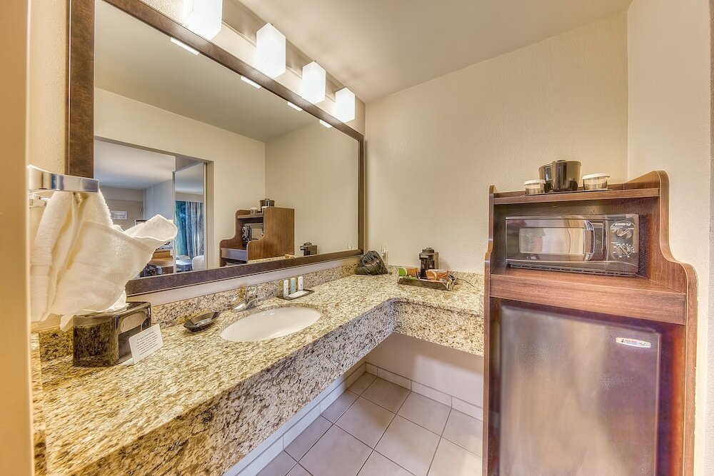 Фото Quality Inn Gulfport I-10