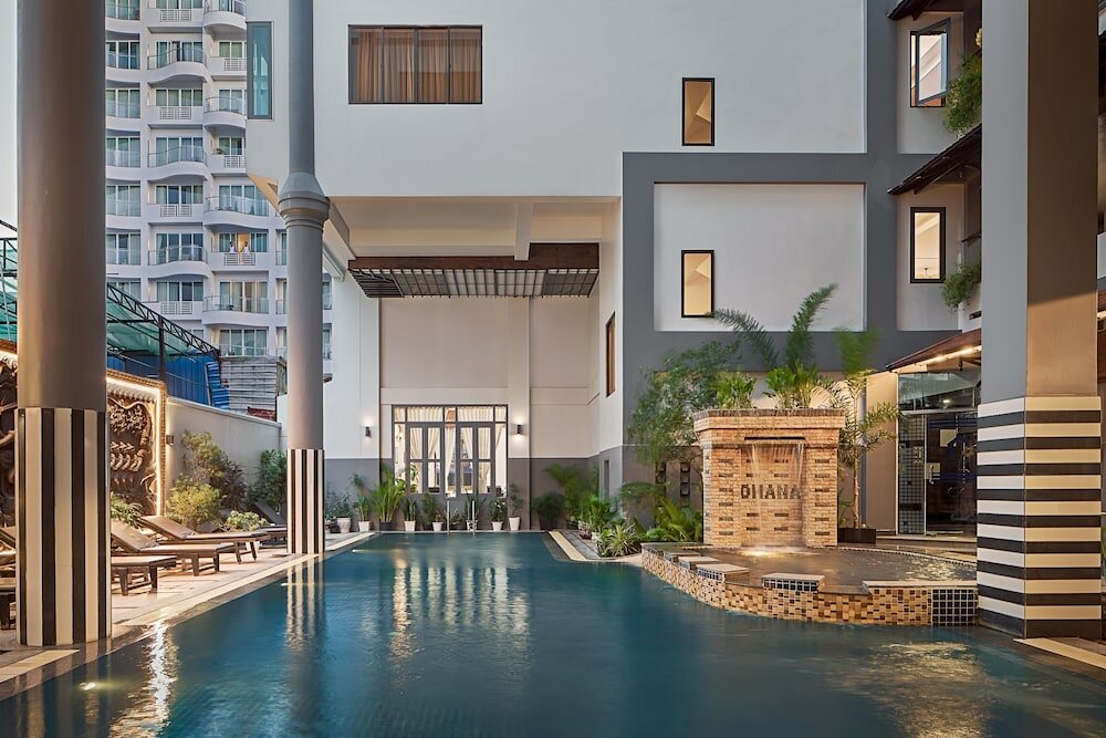 Фото Ohana Phnom Penh Palace Hotel