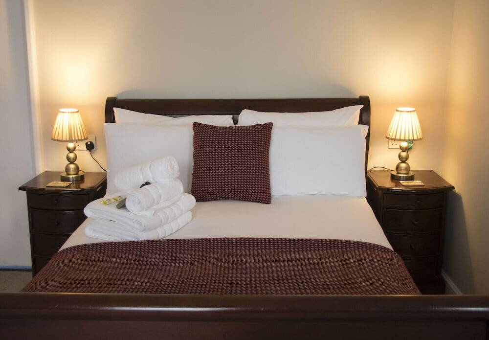 Фото Cathedral Gate Hotel