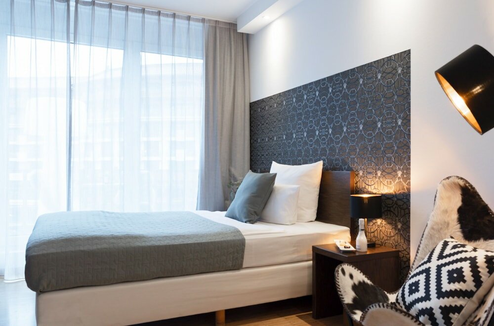 Фото Paragon Apartments