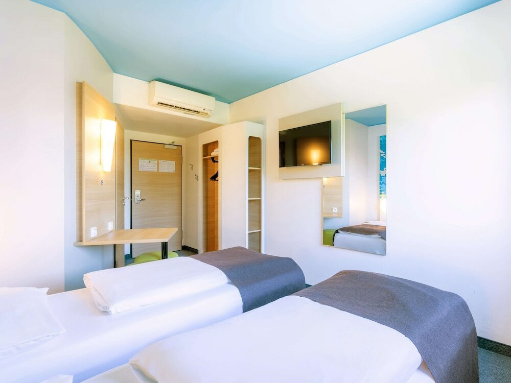 Фото B&b Hotel Stuttgart-City