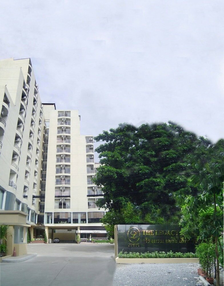 Фото The Legacy Hotel