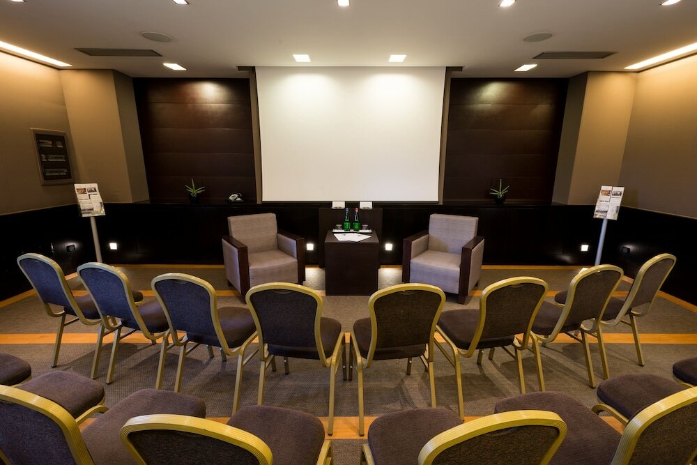 Фото Hotel Forum