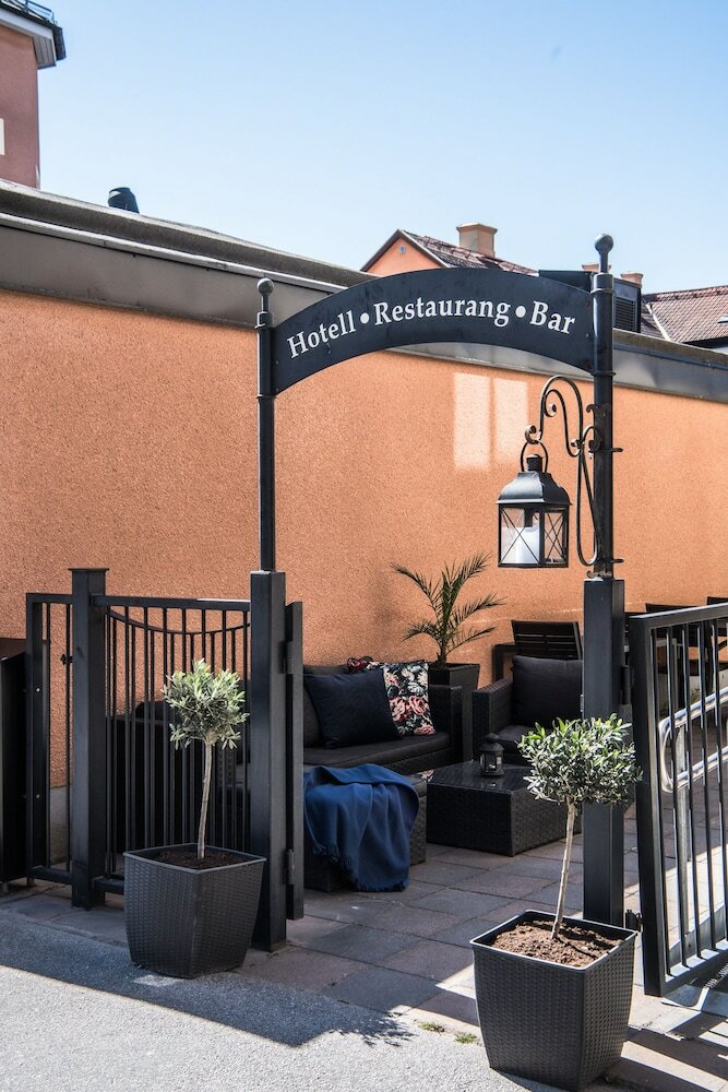 Фото отеля 1