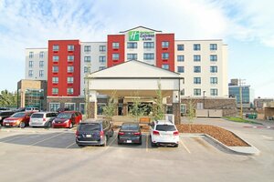 Гостиница Holiday Inn Express & Suites Calgary Nw - University Area, an Ihg Hotel