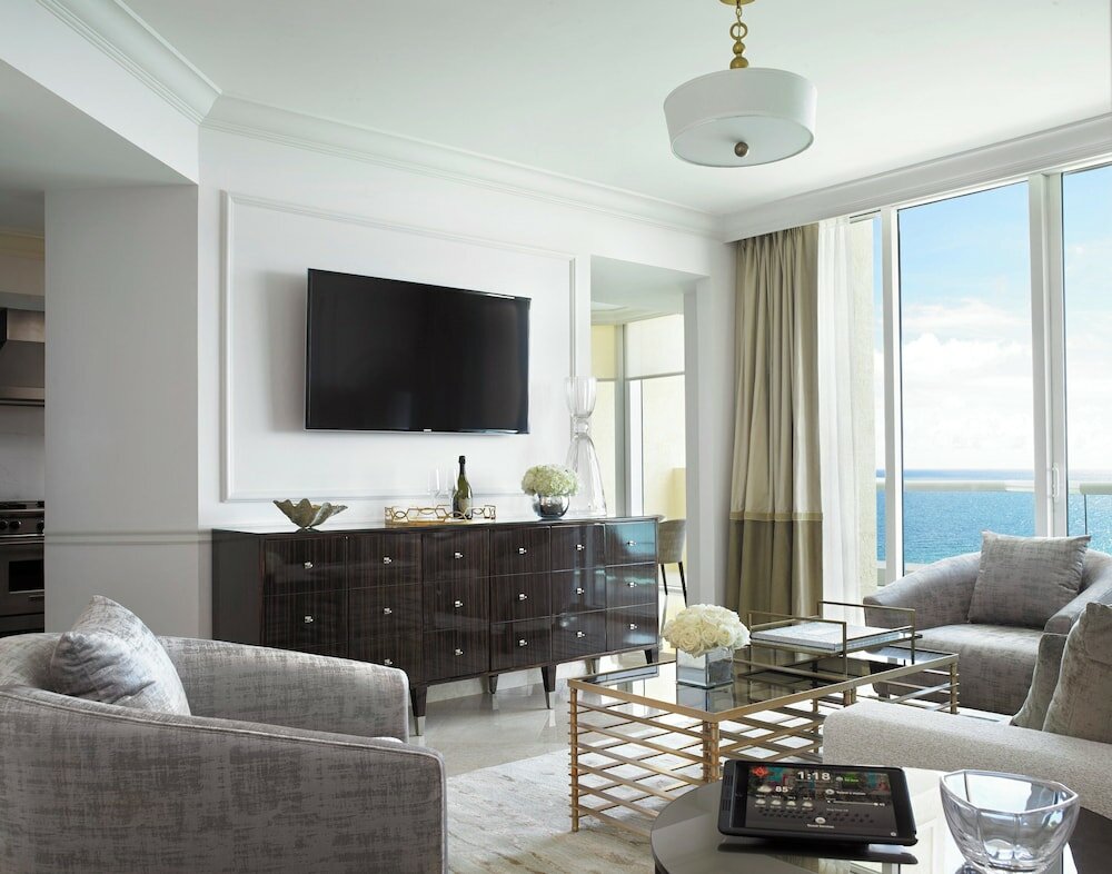 Фото Acqualina Resort & Residences On The Beach