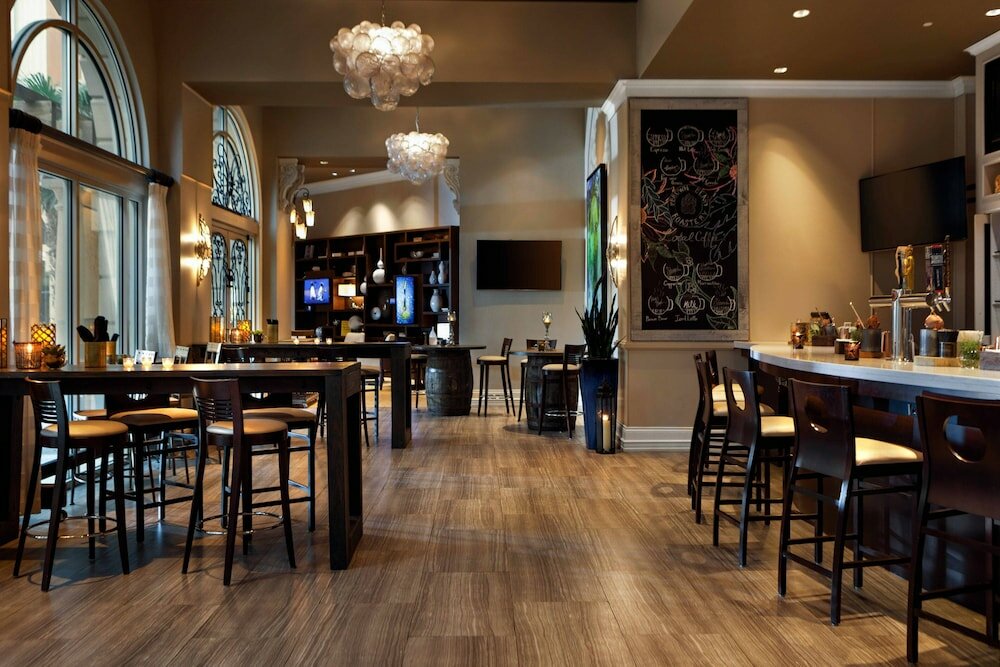 Фото Renaissance Tampa International Plaza Hotel