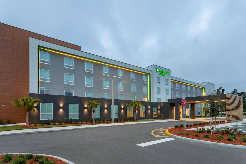 Фото отеля 1