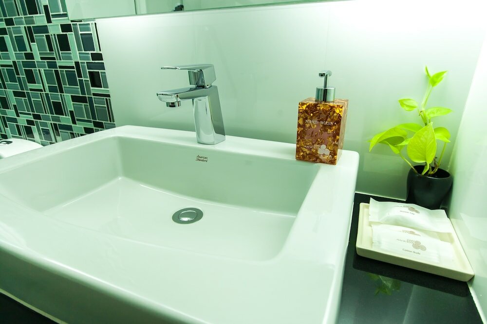 Фото Baannilrath Hotel