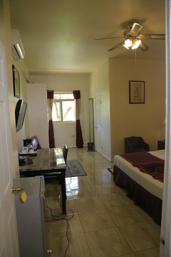 Фото Executive Airport Hotel